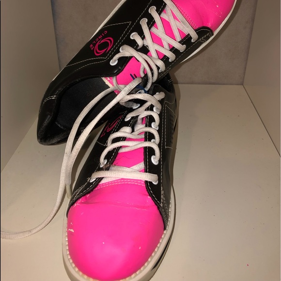 Women’s CIRCLE bowling shoes size 10. Worn aprox 4-5 times. - Picture 4 of 4